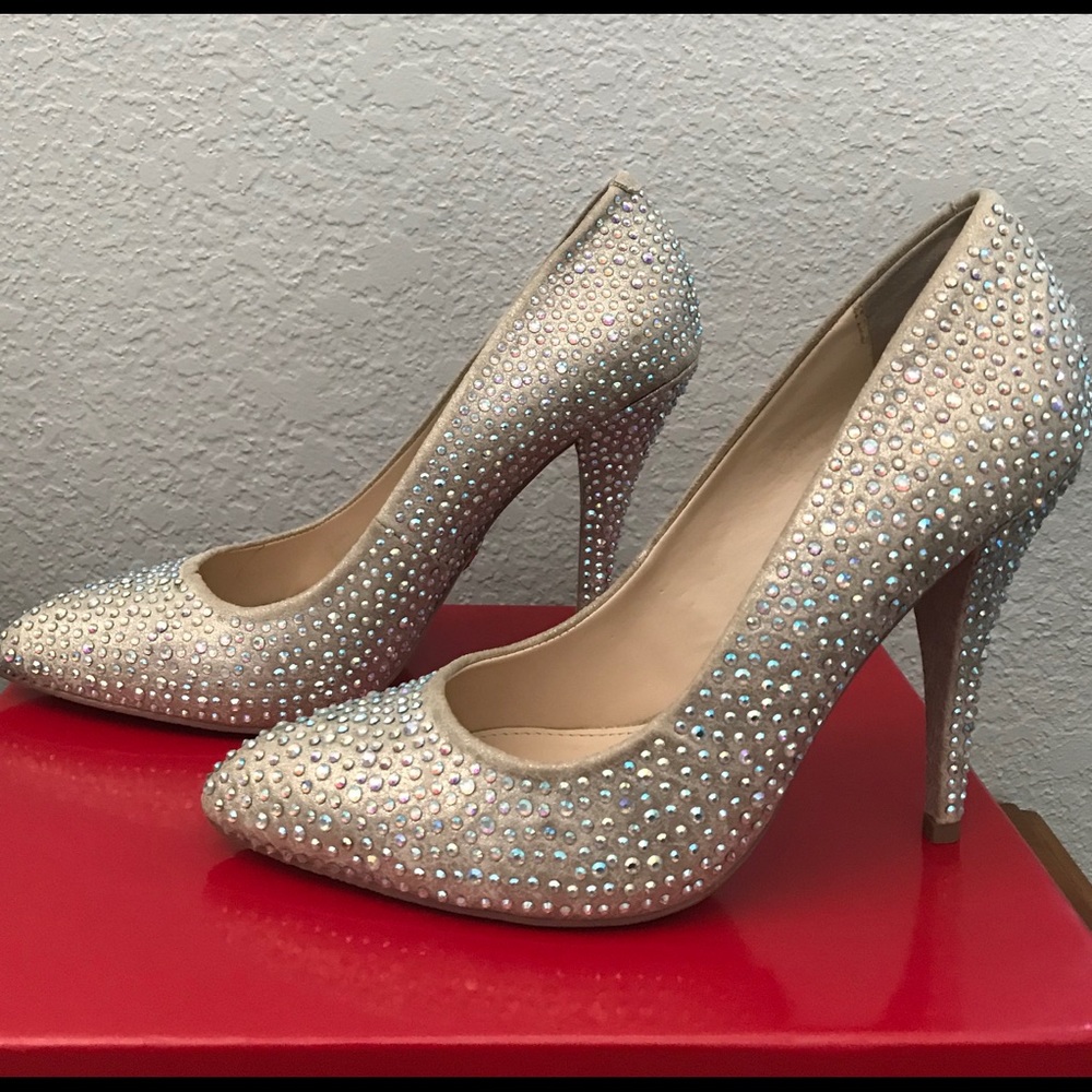 Betsey Johnson Shoes -Size 8